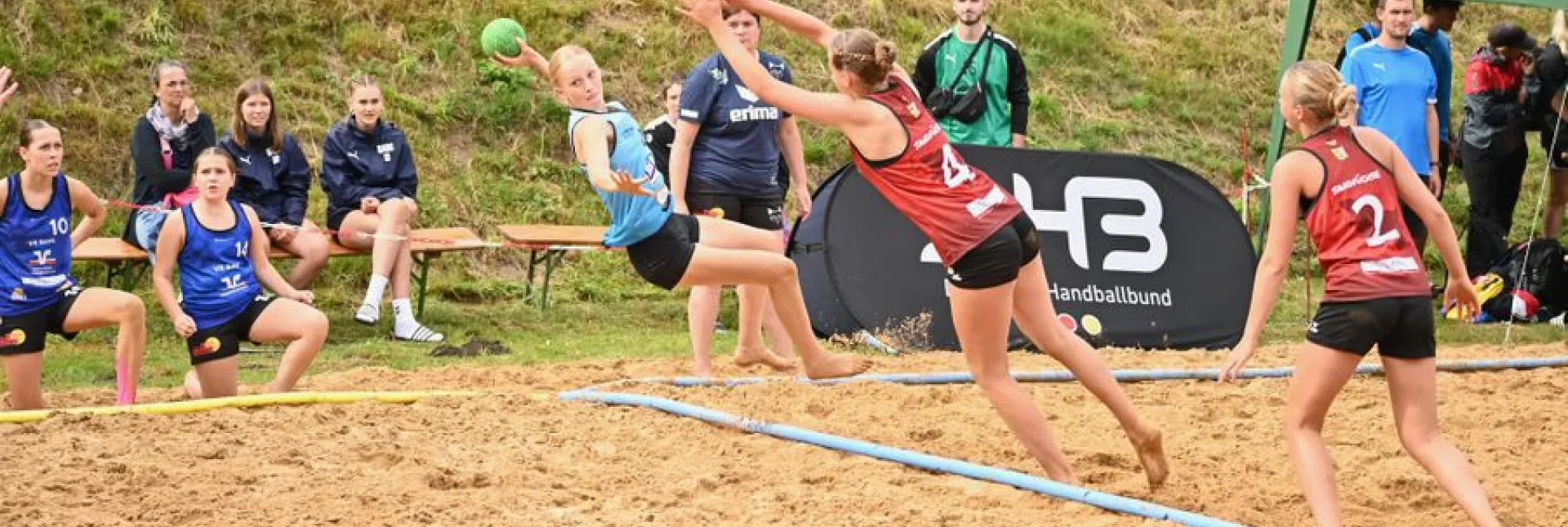 Piroutte einer Spielerin. Der Block steht. 