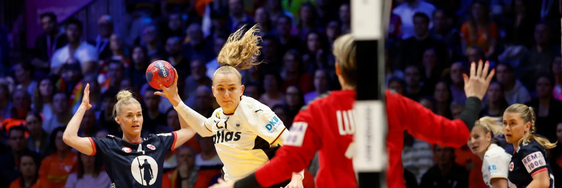 Annika Lott und die DHB-Frauen haben bei der WM 2025 Silber gewonnen