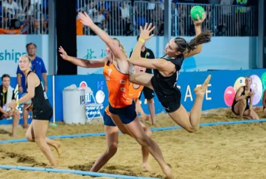 D5N_7982-1.jpg D5N_7982-1.jpg