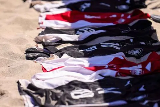 Juniors4_69-1-.jpg Juniors4_69-1-.jpg