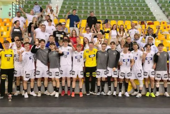 PHOTO-2025-06-21-22-54-07.jpg PHOTO-2025-06-21-22-54-07.jpg