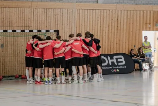 DE-vs-FR-U17-1--1-.jpg DE-vs-FR-U17-1--1-.jpg